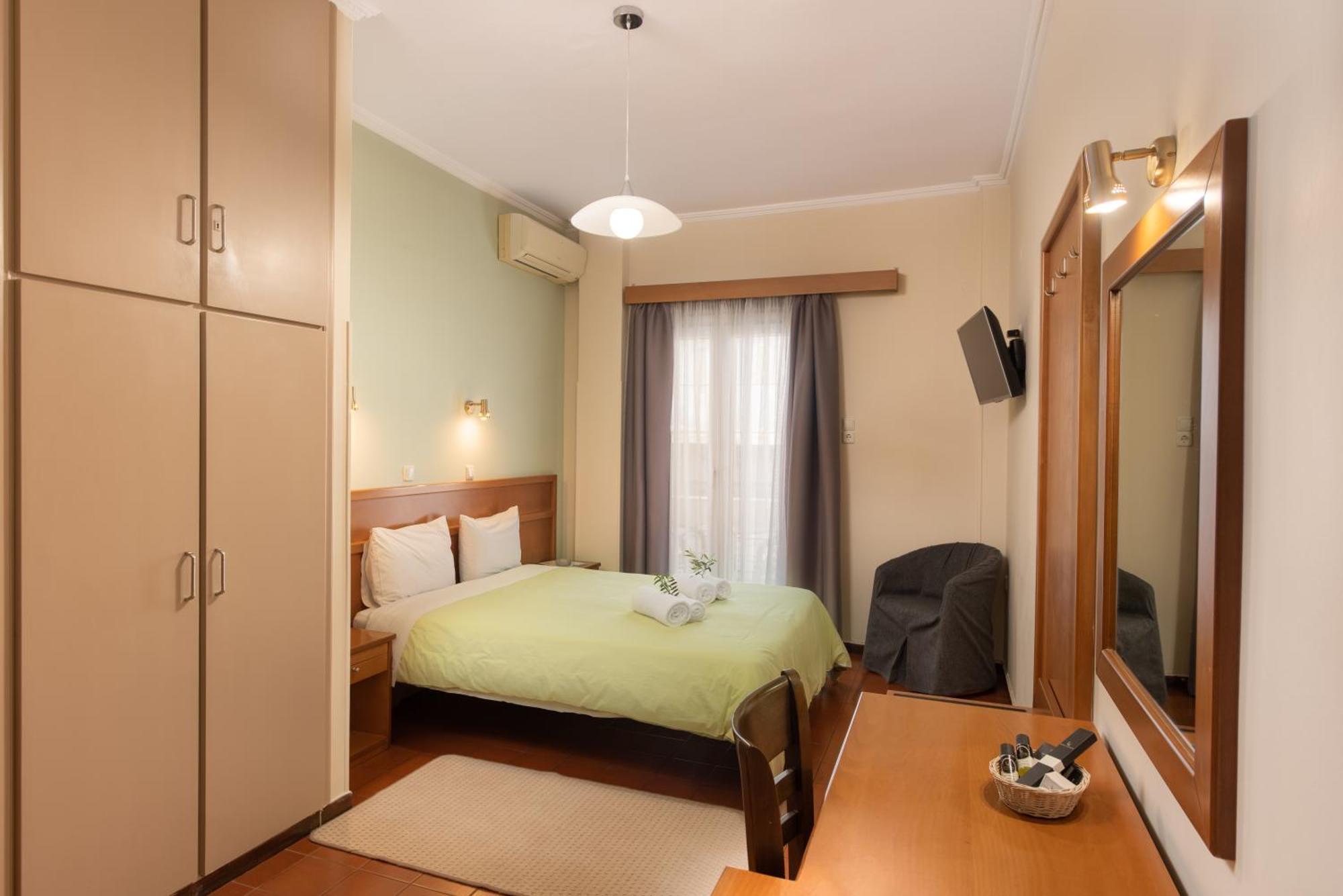 Lesvion Hotel Mytilíni Buitenkant foto